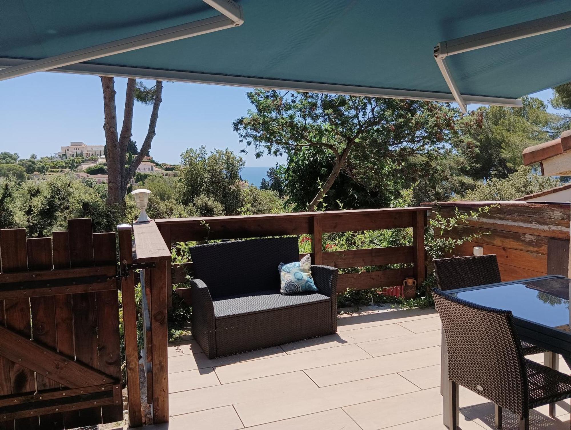 Petite Maison Au Calme - Piscine En Copropriete, Terrasse, Mer, Clim Валорис Екстериор снимка