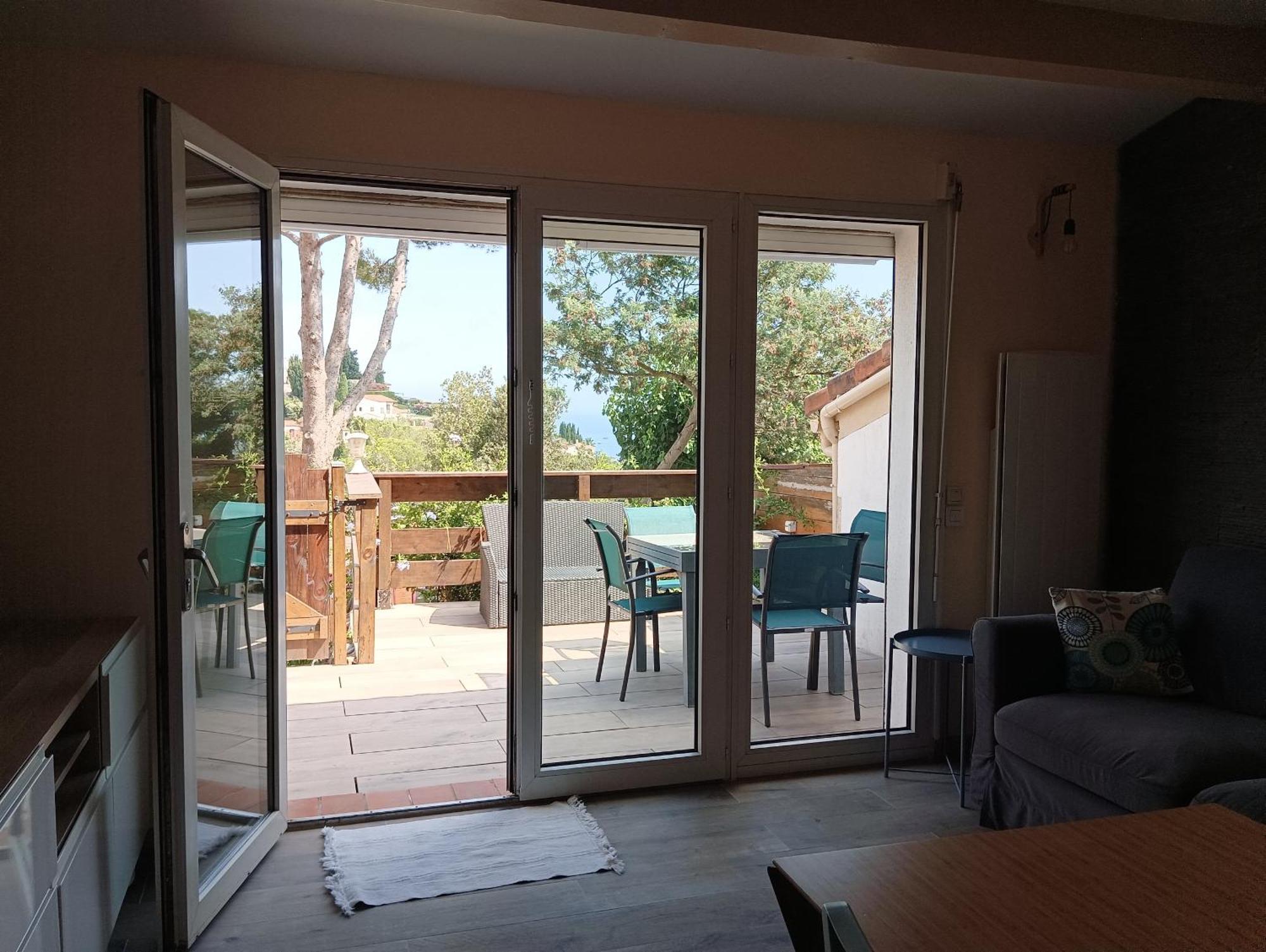 Petite Maison Au Calme - Piscine En Copropriete, Terrasse, Mer, Clim Валорис Екстериор снимка